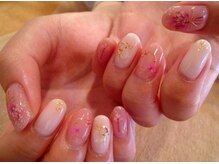 アロアロネイル(aloalo nail)/ブライダルにも可愛い花束アート