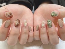 シキナ(shikina)/シェル　キラキラ　ニュアンス