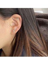 アールラッシュ(R-LASH)/耳つぼジュエリー