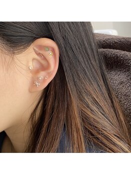 アールラッシュ(R-LASH)/耳つぼジュエリー