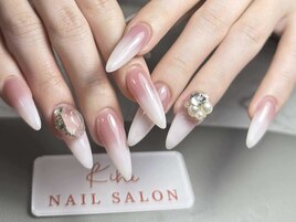 グラデーションネイル+パーツ2個