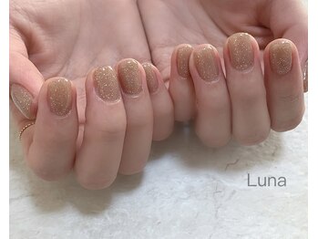 ルナ(Luna)/上品フラッシュネイル