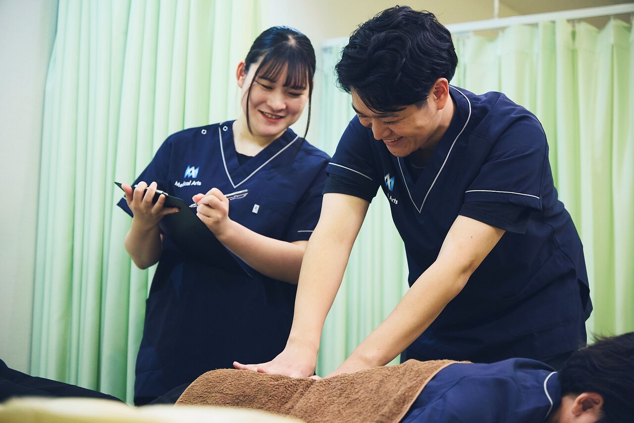 【しつこい腰痛でお悩み】腰痛集中姿勢改善コース