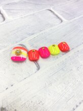 ティアラ(Tiara)/フット　ネオンカラーネイル