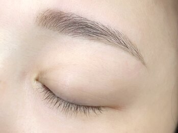 ティンク港南台 アイラッシュアンドネイル (Tink eyelash&nail)の写真/【骨格×黄金比】でご提案する究極の似合わせまゆ毛☆《似合わせアイブロウスタイリング¥8300》