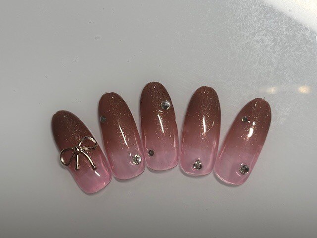 2025年-2026年冬トレンド】ピンク×ブラウンのネイルデザイン集｜人気順