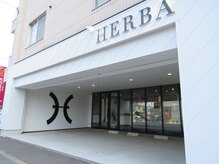 ヘルバ(HERBA)/外観 マンションの1階が当店です