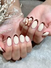 エム(em)/ブラウンネイル