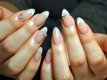 ネイルサロン ボニール(BONIR)の写真/ご予算やお好みに合わせて選べる定額メニューあり♪お爪にやさしいフィルイン導入でモチも◎