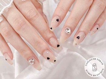 ネイルズガッシュ 川崎店(NAILsGUSH)の写真/≪洗練されたシンプル可愛いデザインがいっぱい≫シンプルだけど存在感があるデザインで指先を彩る♪