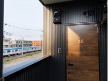 クレアネイル(claire.nail)/電車見える建物です!