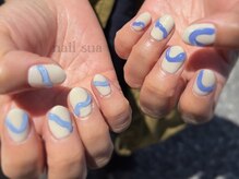 ネイルスア(nail sua)/ぷっくりラインデザイン
