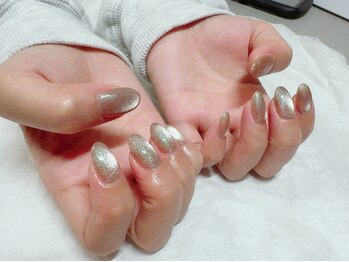 ミナネイル(mina-nail)の写真/シンプルがお好きな方には【ワンカラー¥4000/マグネット¥4500】がオススメ♪完全プライベート空間★