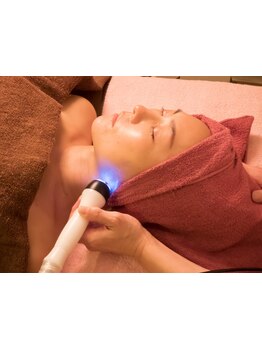 ホウレイ線・たるみ改善！予防ケア