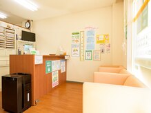 柏こころ整骨院/待合室1