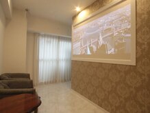 レナータ バイ アフロスクィーン(Renata by Aphros Queen)/サロン待ち合いスペース