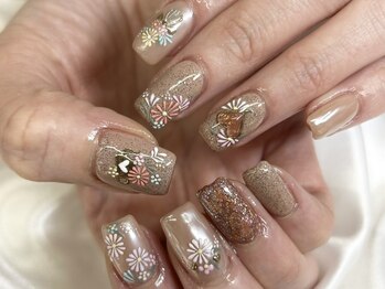 ベーシック ネイルウィザードアカデミー 本厚木店(Basic×NailWizardAcademy)の写真/【ご新規様限定★90分やり放題¥6980】季節感やトレンドを取り入れたデザインはBasicにお任せ♪理想の指先へ