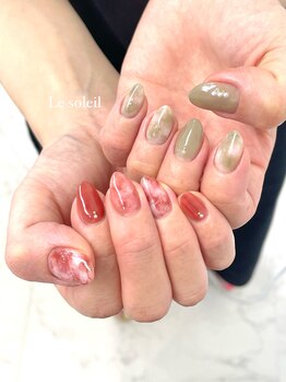 ル ソレイユ(Le soleil)/タイダイネイルデザイン