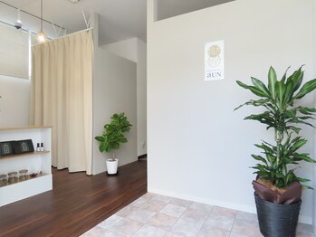 アウン 松本店(aUN)/〈店内の様子〉