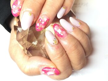 ネイルケアサロンエルミタージュ/今月人気のシェルネイル