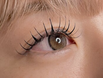 ラシク ゼロ 草加駅前(Lashiku Zero)/フラットラッシュ