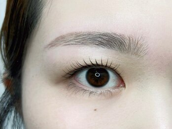 くるるん/まつ毛パーマ+美眉スタイリング