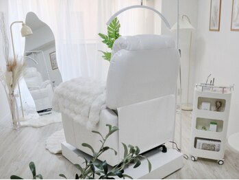 モルン(moln)/[まつげパーマ/マツエク/眉毛]