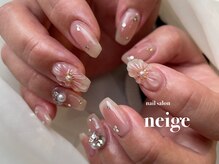 ネージュ(neige)/ぷっくりフラワー 夏ネイル