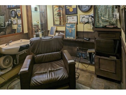 シェービング アンド エステ トウキョウバーバーヴァッシュ(Tokyo Barber VASH)の写真