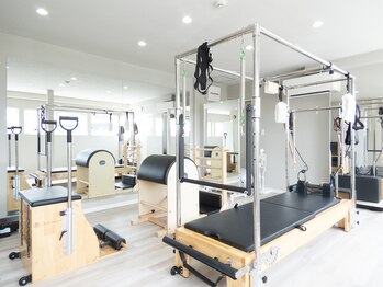 カリス(charis)/店舗内観