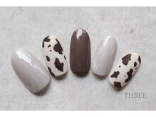 スリー 自由が丘(THREE)/ウシ柄★ギャラクシーネイル