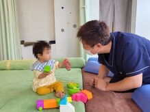 やまうら整骨院の雰囲気（お子様連れ大歓迎！女性スタッフが見守ります。ご相談ください。）