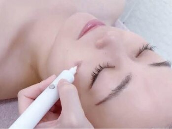 エアリアル 筑紫野店の写真/毛穴の奥の詰まり、ごっそり洗浄。蓄積した汚れを一掃し、ワントーン明るいクリアな素肌へ。