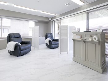 ラヴィ バイ イマージアクト 綱島店(Ravie by image Act)の写真/駅近でお仕事前にも仕事帰りでも寄れる♪疲れも心も癒せるまつげサロンで輝く自分に出会う☆