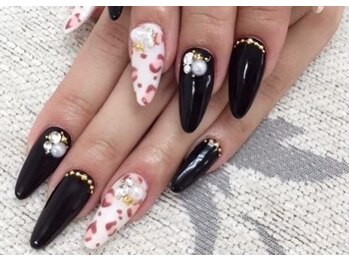 エムアイネイル(MI nail)/ジェルアートやり放題¥12300