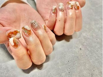 キャリー(CARRY)の写真/自爪が欠けた、折れたなど1本からでも長さ出しOK*指先が綺麗に見えるお爪に仕上げます*補強なども◎