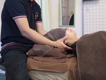 オレンジマッサージ治療院 馬道店の写真/慢性疲労のリセットに特化したサロン!熟練の手技で全身を精密調整し心地よいリラックスを体験しませんか?