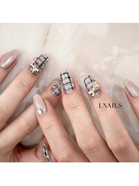 ネイルデザイン大人可愛い