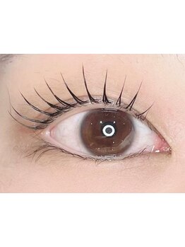 ナチュラル上品な目元にしたい