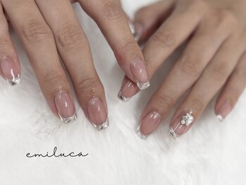 エミルカ(EMILUCA)/