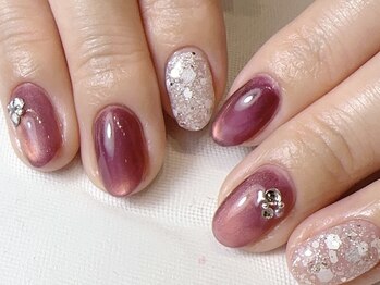 大人のボルドーネイル