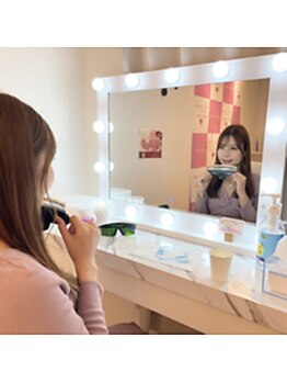 エクシアホワイトニング 今池店/１.歯のトーンチェック