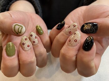 ロータス Lotus/アシンメトリーネイル