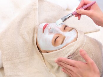 リセア 新宿(Lysea)/アンストレス(ミルクピーリング)