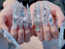リンネイル 新大久保店(Rin Nail)の雰囲気（16,000種類以上のパーツを自由に選べます【持ち込み/長さ出し】）