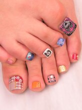 カラーズ 浜松店(colors)/派手なカラーで自分流に(*^^*)