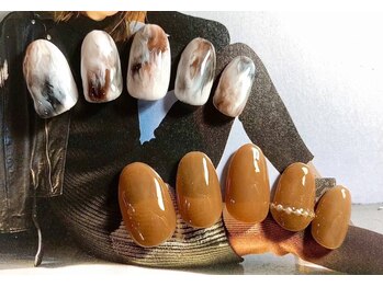 キュアバイアニーアンドジーノ(Qa by Annie&Gino)/