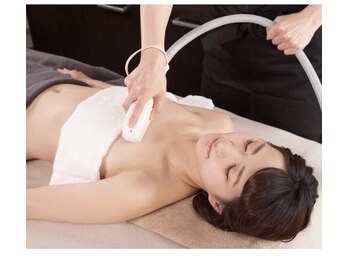 ノリブラック(Nori.BLACK)/レディース　全身脱毛顔ＶＩＯ含