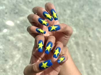 ムーンボウ(moonbow)の写真/【長さ出しが得意なサロン】手書きアートで指先を華やかに彩り、あなたの個性を引き出し唯一無二の指先へ♪