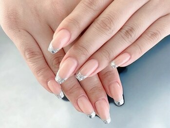 エス ネイル(esu nail)の写真/自然な長さだしOK!爪が短い方や,爪が折れてしまった方にも◎お気軽にご相談下さい♪長さ出しで理想の指先に